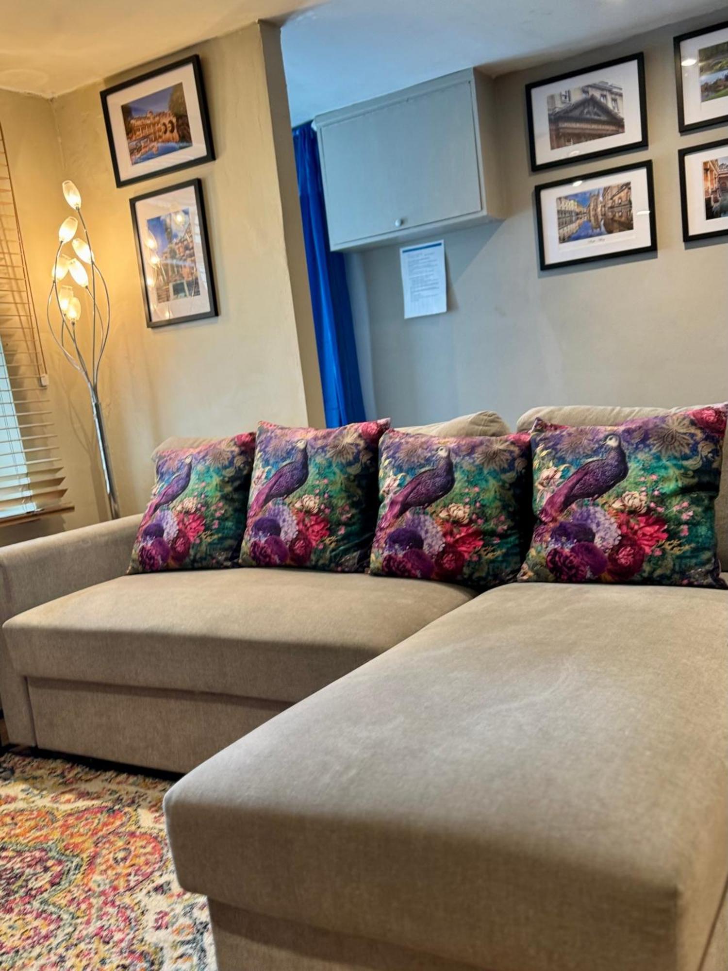 Beautiful Townhouse Next To Royal Victoria Park And Botanical Gardens Within Easy Walking Distance To Bath City Centre المظهر الخارجي الصورة
