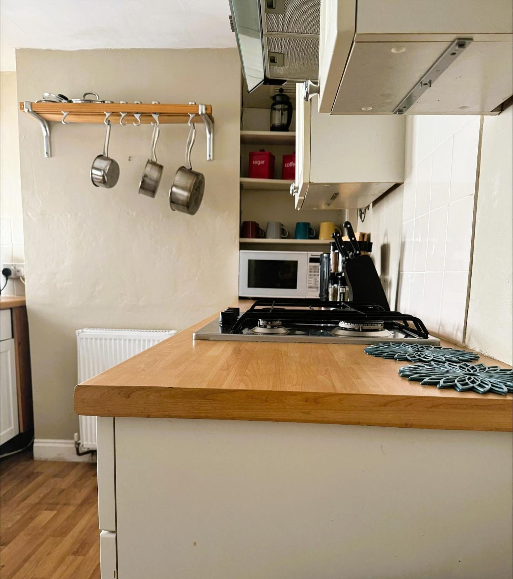 Beautiful Townhouse Next To Royal Victoria Park And Botanical Gardens Within Easy Walking Distance To Bath City Centre المظهر الخارجي الصورة